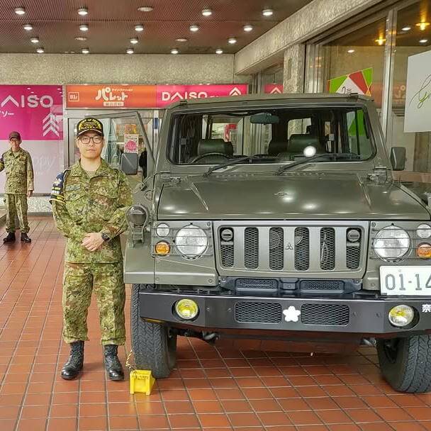 手編みマフラーと布小物の展示